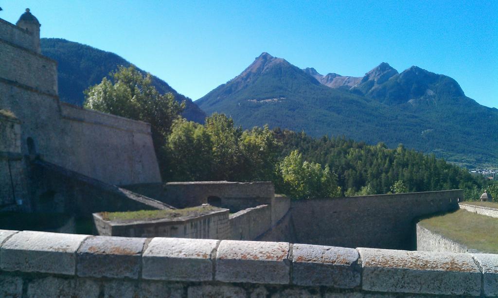 Pres Des Forts Briançon Habitación foto
